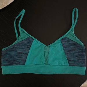 Alo Yoga sports bra